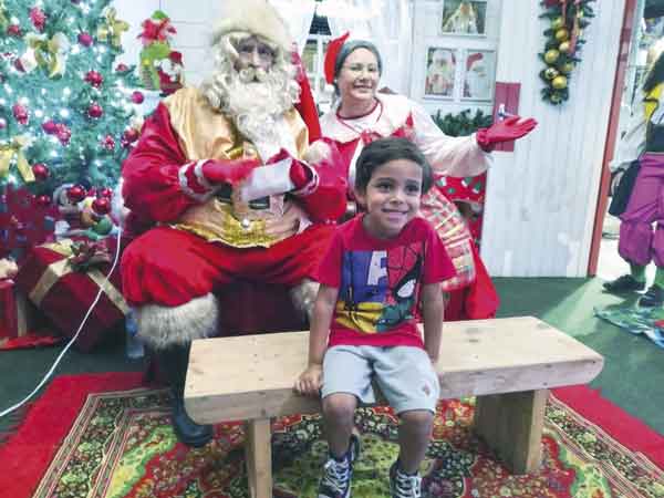 ‘Natal Encantado’ tem Papai Noel e vários shows na cidade